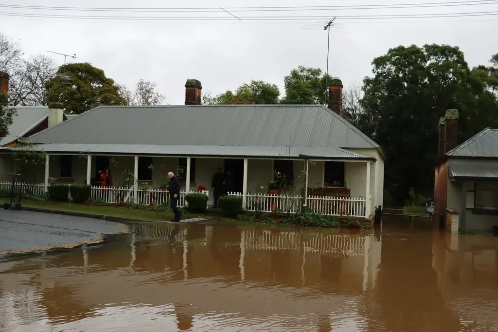 Flooded home cleanup in Los Angeles
