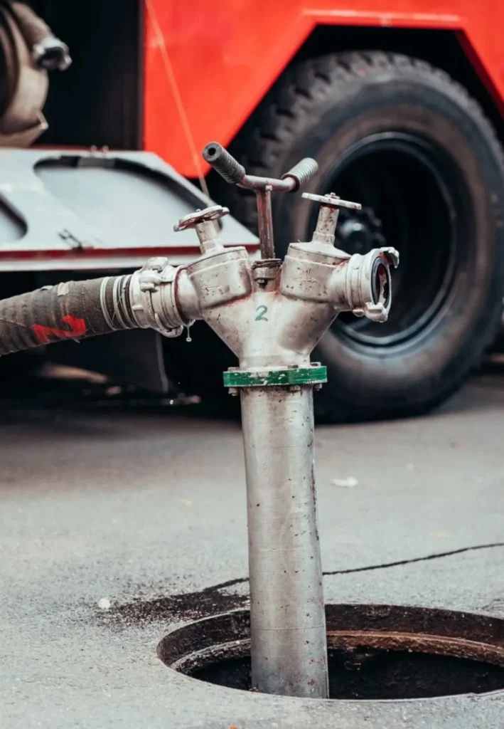 Burst Pipe & Plumbing Damage Cleanup in Los Angeles